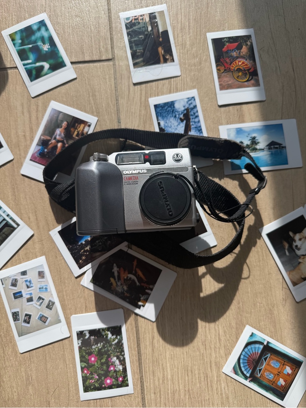 Olympus Camedia C4000 Silver Point-and-Shoot Film Camera with Black Strap